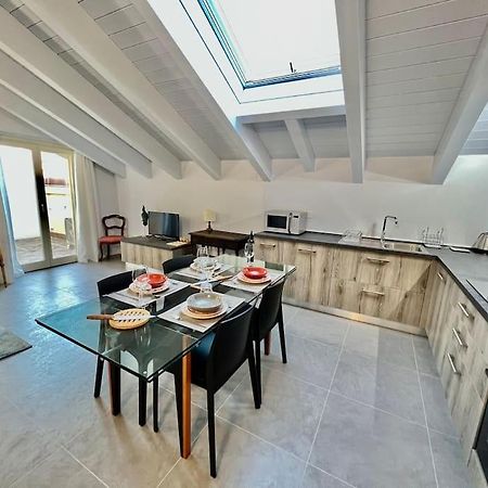Appartamento Prestigioso Attico A Passo Duomo By Revenue House Casale Monferrato Esterno foto