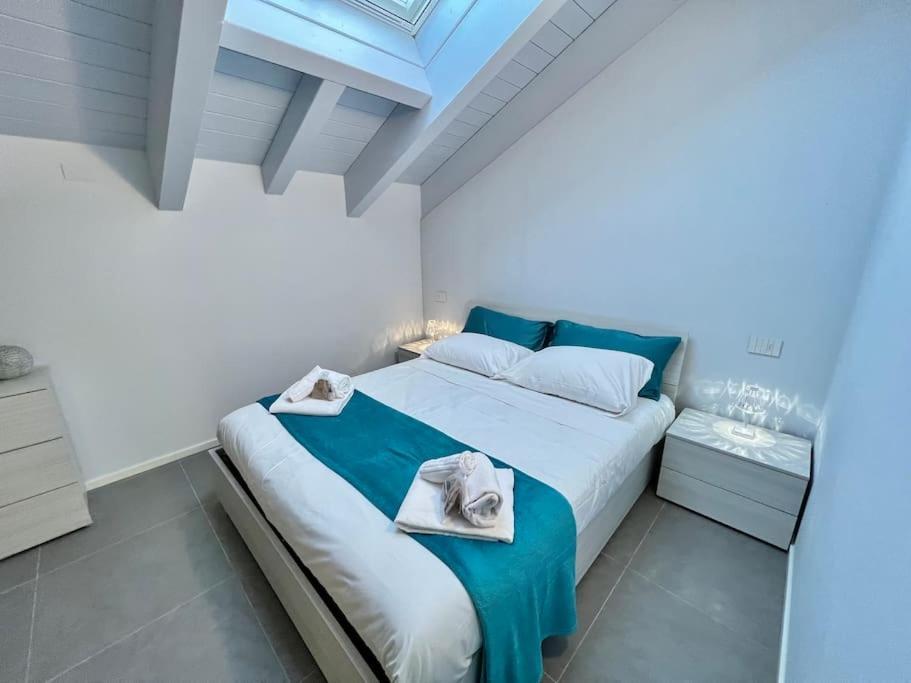 Appartamento Prestigioso Attico A Passo Duomo By Revenue House Casale Monferrato Esterno foto